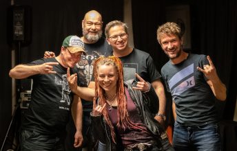 roland-im-interview-mit-der-muenchner-female-fronted-kickass-metal-band-i-set-fire