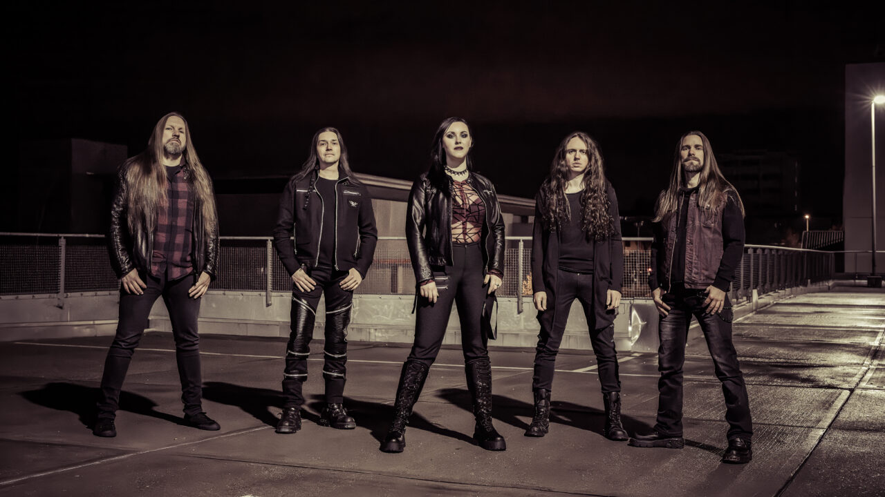 Zwischen Metaltraum, harter Realität und „Divinity of Lies“ – Mission In Black im Interview